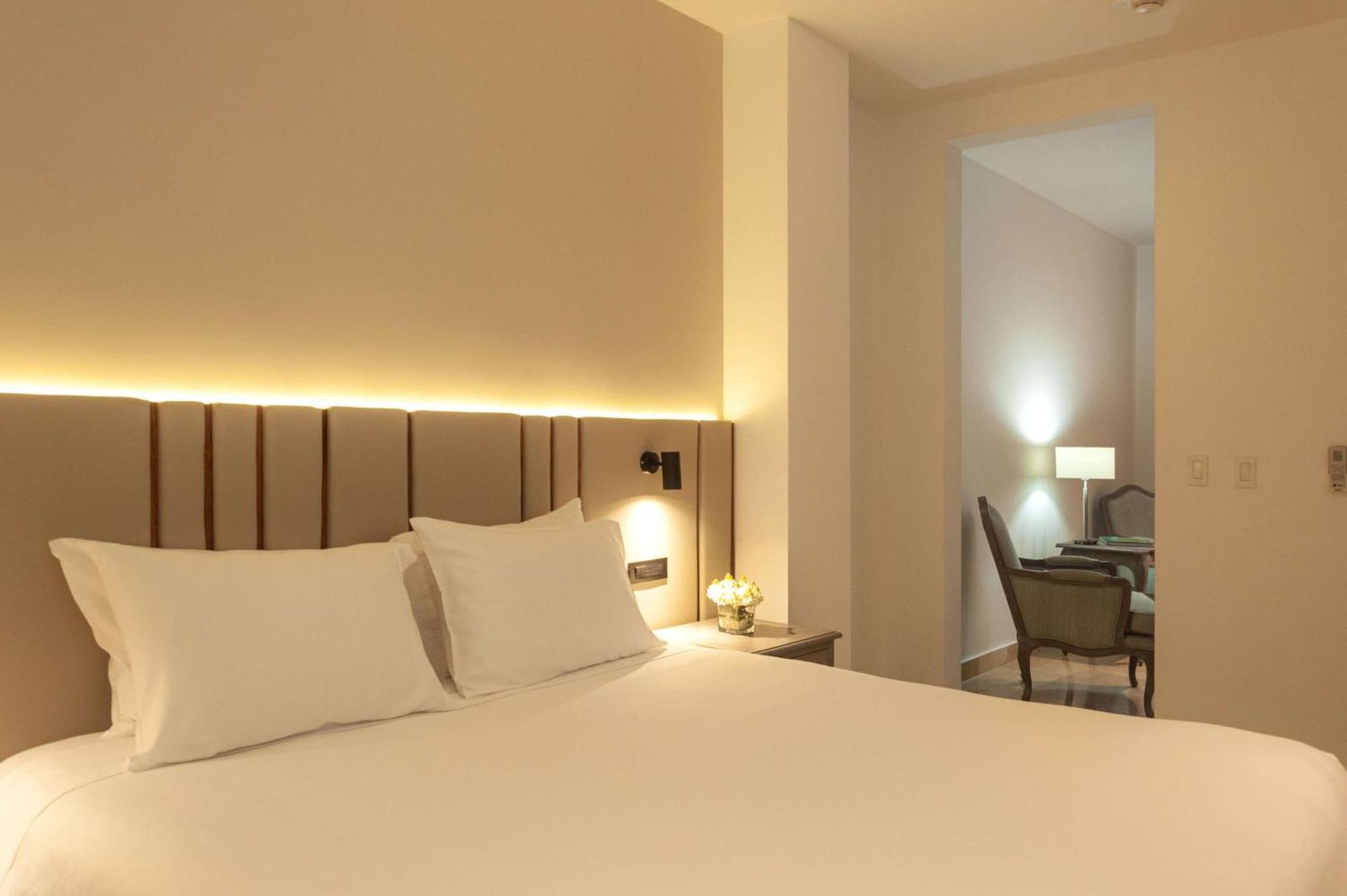 Superior Room,1731543509:JPEG